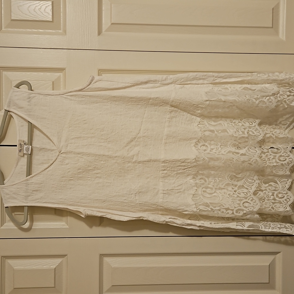 Krinkle fabric long sleeveless top